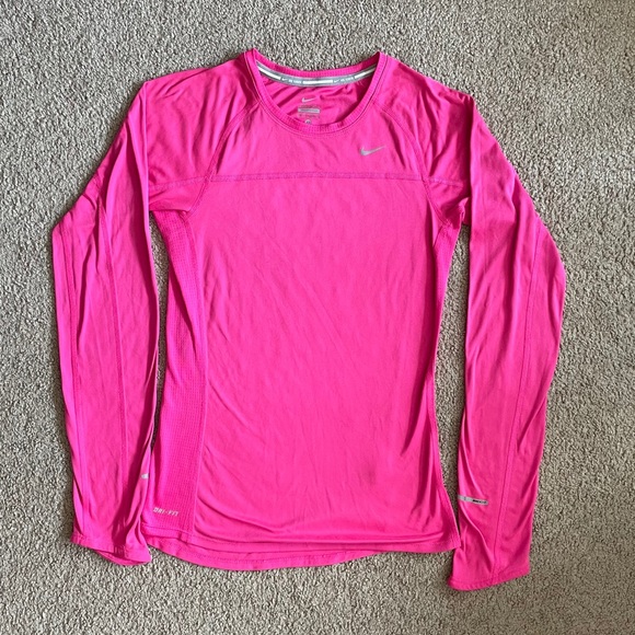 hot pink nike top